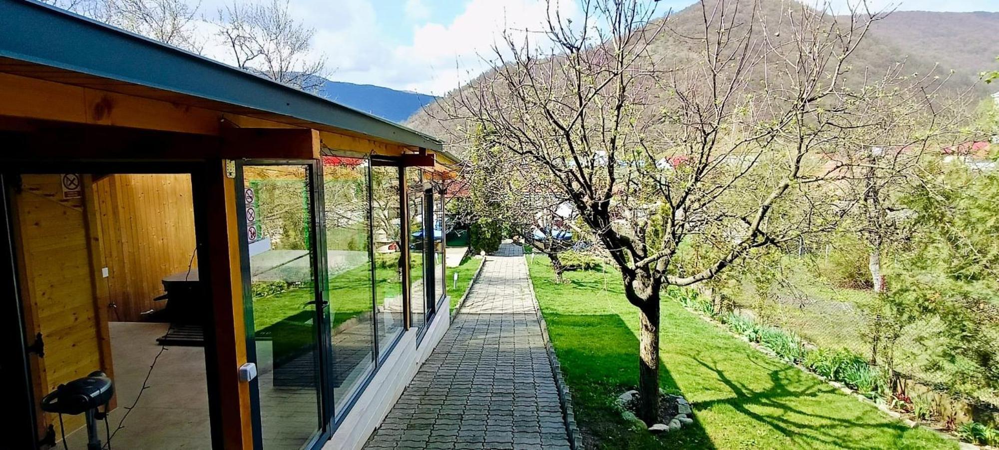 Cazare Casa Sandra Băile Herculane Exteriér fotografie
